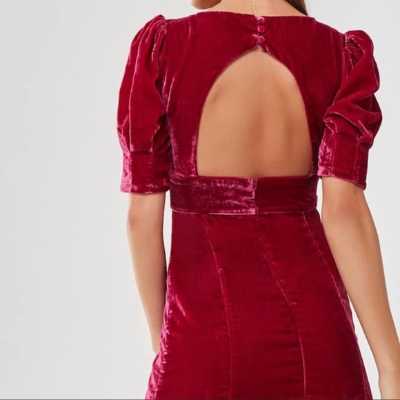 Velvet Magenta Dress💗 - Picture 2 of 7